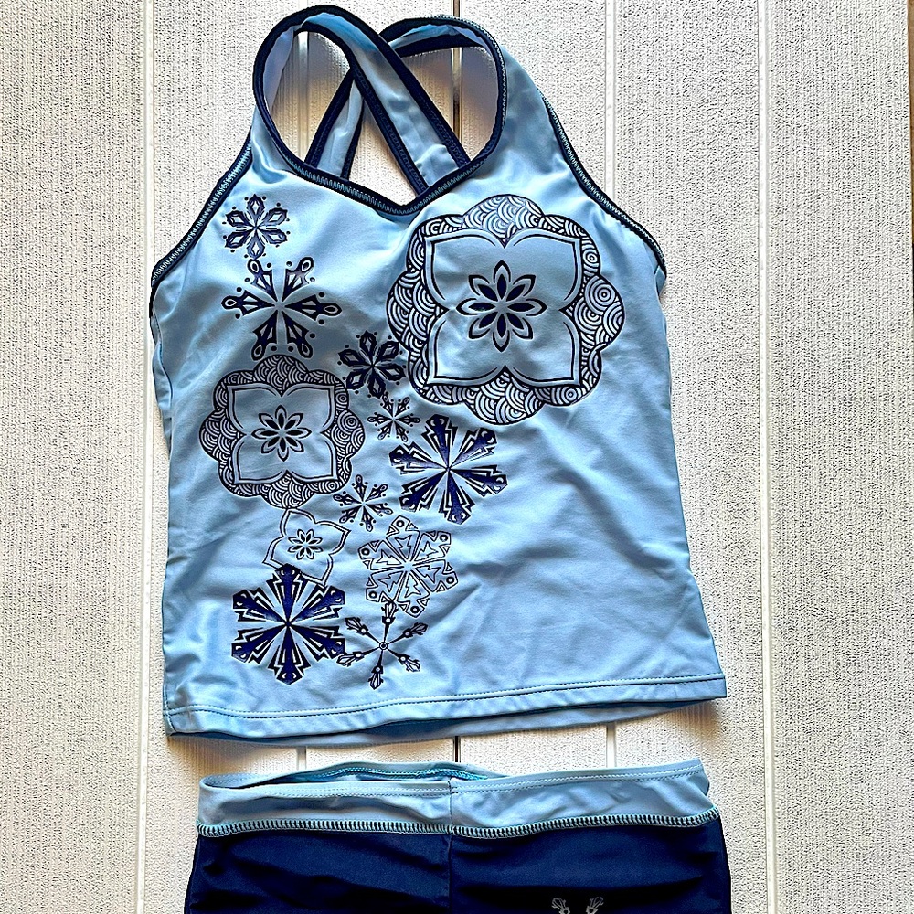 Sports Swim Wear Top & Shorts size XS🩱